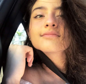 Meet your Posher, Isabella